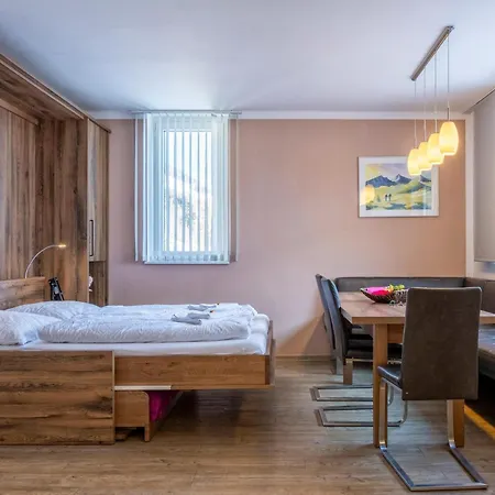 Sonnenhaus 弗希安德格洛可尼